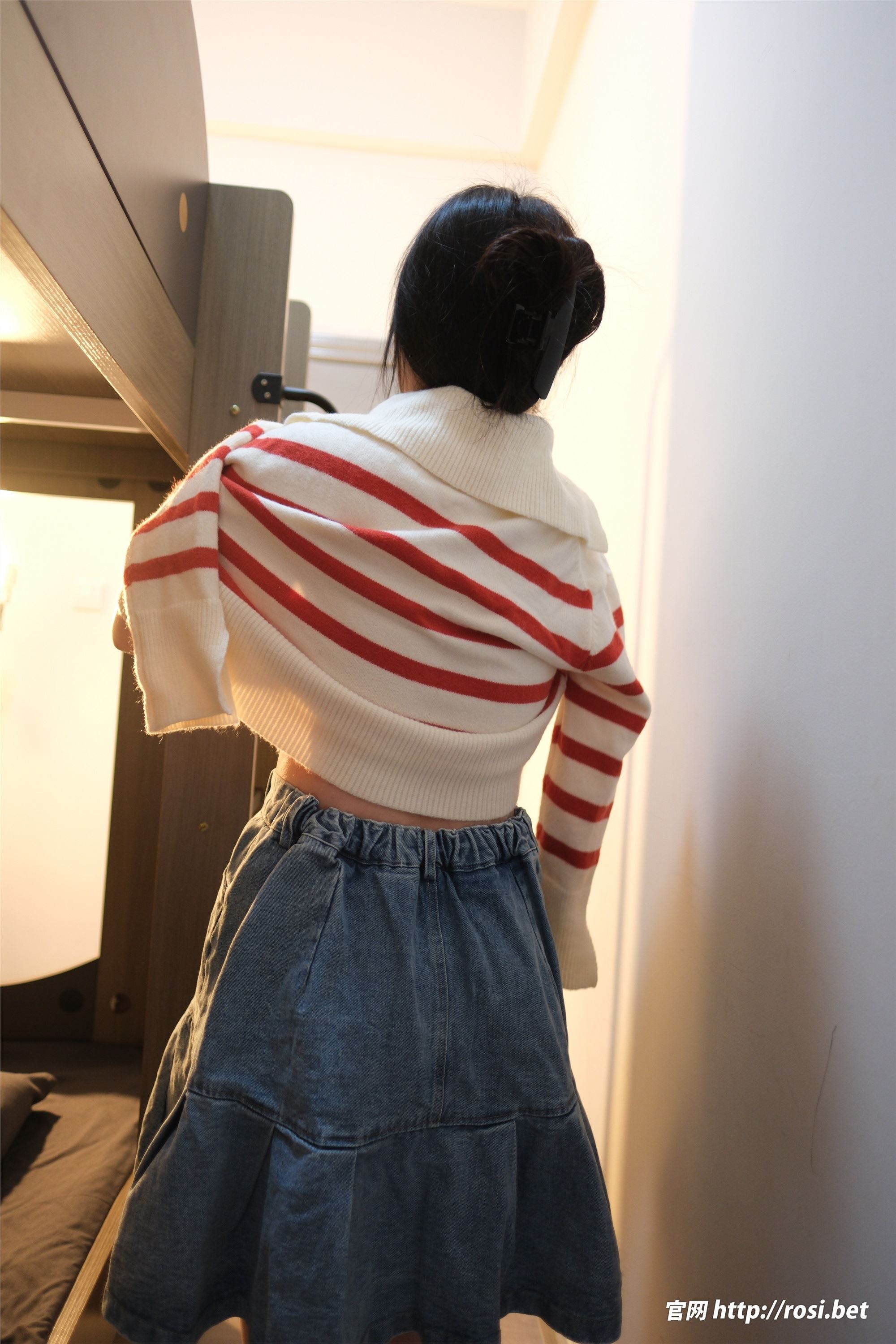 ROSI写真 2025.11.11 NO.5090